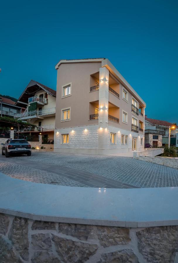 Luxury Apartments Ivanovic ティヴァト エクステリア 写真