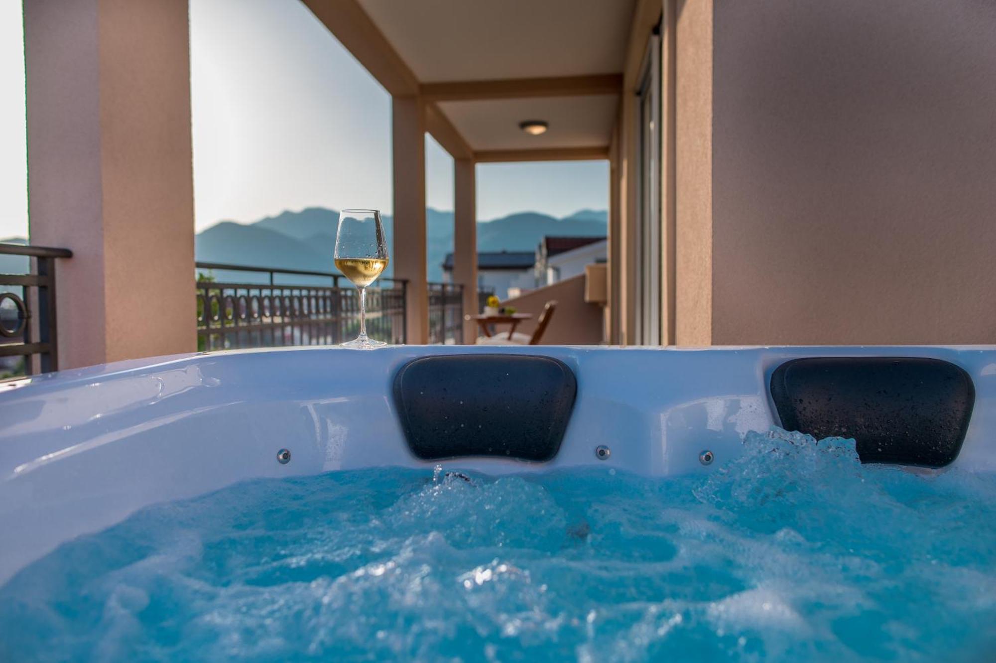 Luxury Apartments Ivanovic ティヴァト エクステリア 写真